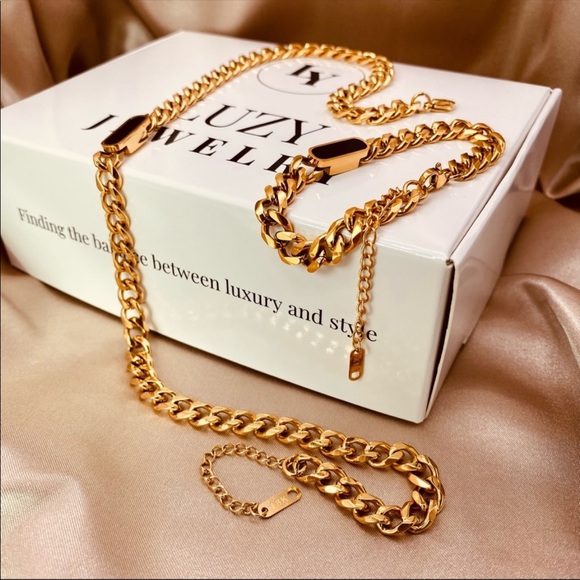 Titanium Black Onyx Cuban Link Chunky Necklace in Gold - Picture 8 of 14